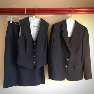 Delta Airlines flight attendant uniform 1983